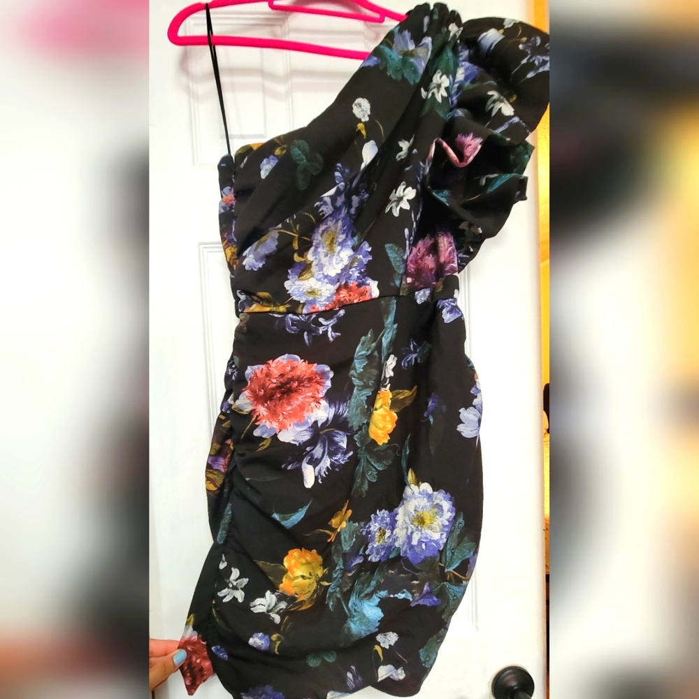 EUC 🤩 beautuful H&M Dress (size 8)
